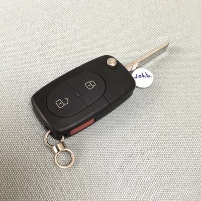 Uncut Audi Remote MZ241081964 A4  2674102666 Transmitter 2000-2003 Key Genuine - Image 1 of 4