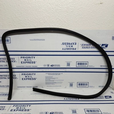 ✅99 Isuzu Rodeo Honda Passport puerta delantera izquierda conductor tira sello OEM Foto 1 de 4