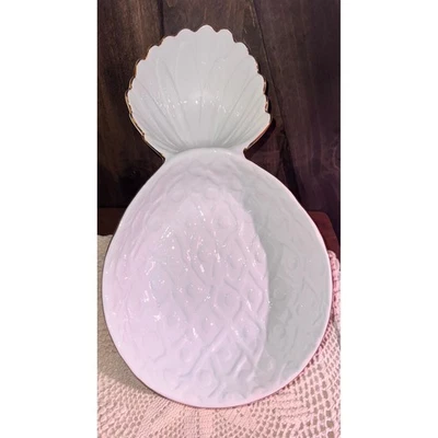 Lilly Pulitzer White Porcelain Pineapple Serving Bowl with Gold Rim Handwash - Image 1 of 4