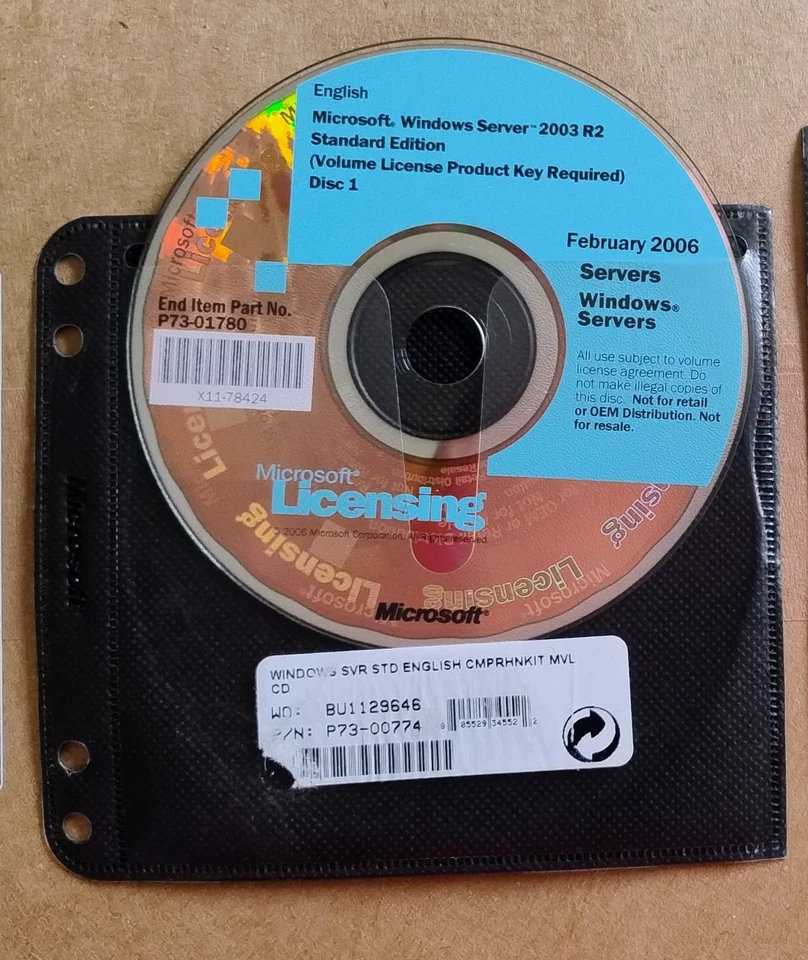 Microsoft Windows Server 2003 R2 Standard - Disc 1 only - no keys - X11-78424 - Image 1 of 1