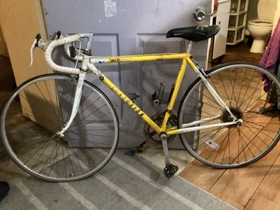 Vintage Centurion Sport DLX  Road Bike 12 speed - Image 1 of 4
