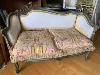 Antique hand carved settee needs new Upholstry and seat cushion  - Image 1 of 4