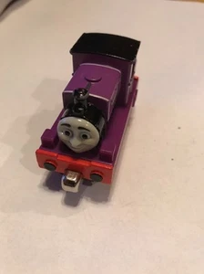 Tren motor Charlie de metal Thomas & Friends Take N Play - Imagen 1 de 7