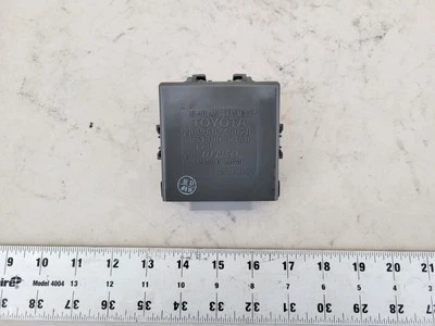 Control de nivelación de faros Lexus RX300 2000-2003 89960-48020 OEM Denso Foto 1 de 4