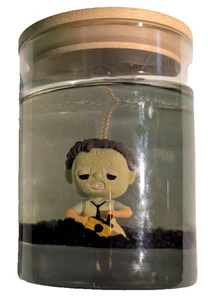 Candela cera gel stoppino zinco FUNKO "Chainsacre" profumo di cocco mogano 7 oz - Foto 1 di 11