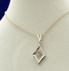 ENTZÜCKENDE KETTE MIT ANHÄNGER AUS NACHLASS FÜR KINDER STERLINGSILBER, 17" lang - Bild 1 von 1