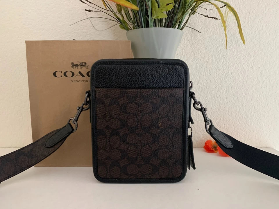 Coach Men's QBXAM Shoulder Bag CW388 Parallel Import Japan