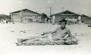 Shirtless Handsome young man bulge beach beefcake affectionate gay vtg photo - Picture 1 of 3