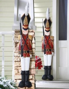 Soldatini di latta due schiaccianoci natalizi in metallo decorazione parete decorazione natalizia - Foto 1 di 1