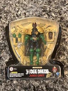 Hiya Toys 2000 AD JUDGE GIANT Mini Actionfigur 1:18 Judge Dredd Serie - Bild 1 von 2