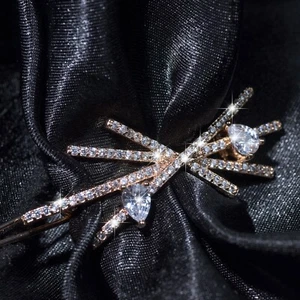 18k yellow gold gp made with Swarovski crystal tear drop hair clip Accessory - Picture 1 of 2