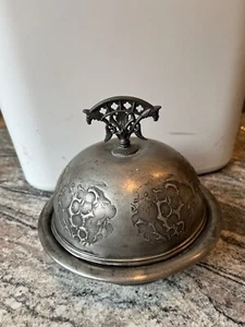 Versilberte ovale gewölbte Deckel Butter/Kaviarschale mit Metalleinsatz - Bild 1 von 4