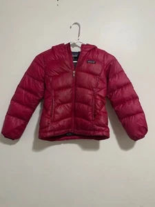 Patagonia jacket Girls Size Xs 5/6 down lightweight hoodie - Picture 1 of 6