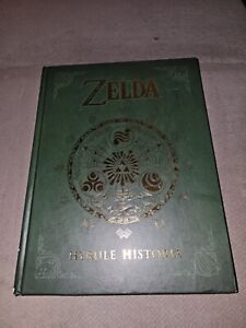 The Legend of Zelda : Hyrule Historia by Shigeru Miyamoto and Eiji Aonuma (2013,