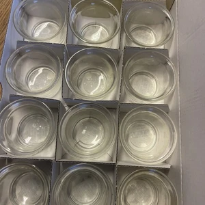 12 Gläser klar für Duftstubse Teelichter - Bild 1 von 4