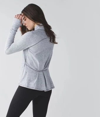Top LULULEMON 4 6 Warm Your Core Atlético Plisado Espalda Manga Larga Gris Jaspeado Foto 1 de 4