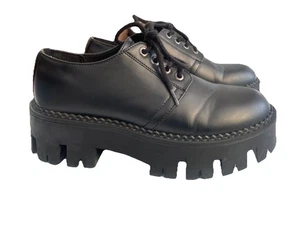 Bershka Damen Schwarz Derby Schnürschuhe Chunky Boho Plateau Freizeitschuhe Gr. 5 / 38 - Bild 1 von 9