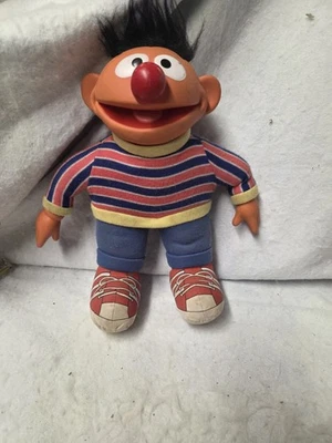 MUÑECA VINTAGE ERNIE SESAME STREET APLAUSE Foto 1 de 4