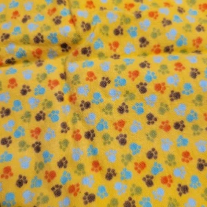 Yellow Cotton Fabric Small Paw Print Pattern 38"x38" Sewing Craft Material Soft - Picture 1 of 7