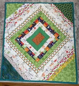 Handgefertigtes buntes Obst Gemüse Patchwork kleines Landhaus Quadrat Quilt Kätzchen - Bild 1 von 8
