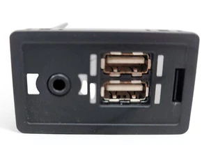 Lexus CT20h 13-17 USB AUX Connector Port Jack 86190-76040, E023, OEM, 2013, 2014 - Picture 1 of 7