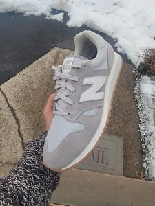 New Balance 520 Mens Shoes Grey SZ 10 - Picture 1 of 5