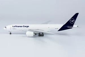 NG Models 1:400 Lufthansa Cargo Boeing 777F D-ALFF NG 72003 - Picture 1 of 4