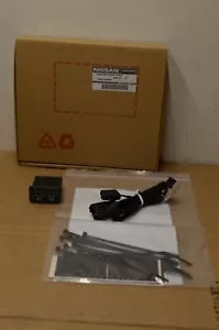 Genuine Nissan Parts Rear USB Charge Ports model OEM T99Q7-6MA0A BRAND NEW!!! - Picture 1 of 10