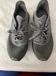 Reebok Sneakers Sz 6 Women’s Gray Flash Film - Picture 1 of 6
