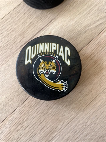 Quinnipiac university Hockey Game Puck Cover