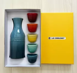 Le Creuset SAKE Set Tokkuri Ochoko Colore Arcobaleno 350ml - Foto 1 di 5