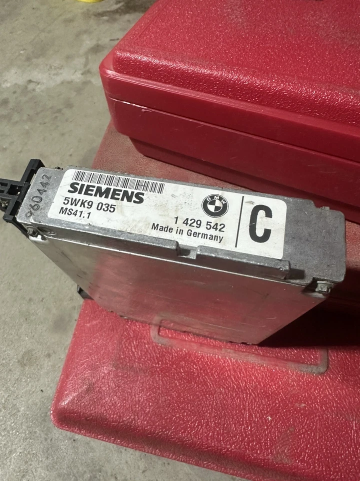 5WK9 035 BMW M3 E36 módulo control motor ordenador 1996-1997 Foto 1 de 4