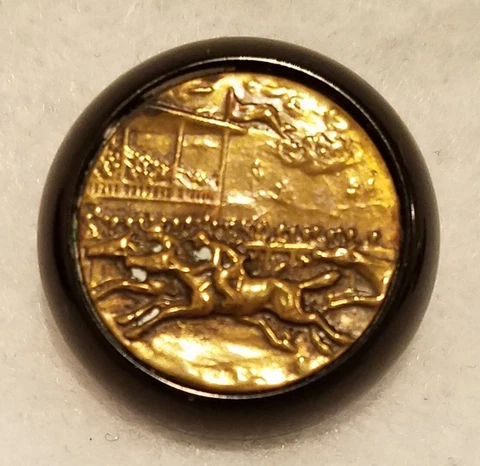 FANTASTIC SCARCE ANTIQUE BRASS/PLASTIC BUTTON W/A HORSE RACE SCENE  7/8" Cover
