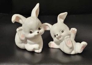 Set of 2 Vintage Homco White 3.5" Bunnies Rabbits Figurines #1458 Ceramic Bunny - Picture 1 of 4