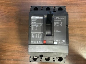 Square D 3 Pole Circuit Breaker (20A Ln)(550 A - Li) Powerpact HD 060 (HDL36020) - Picture 1 of 8