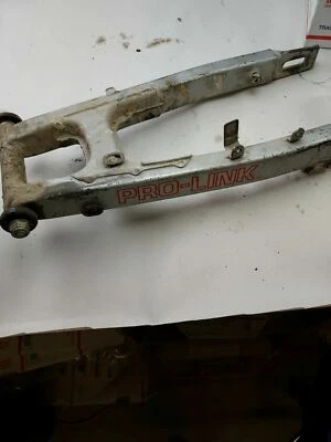 Brazo basculante trasero Honda xr100r 1990  Foto 1 de 3