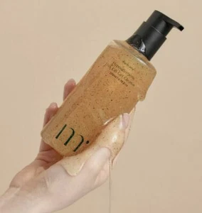 Molvany Hypoallergenic LHA CIS Gel Cleanser 200ml - Picture 1 of 4