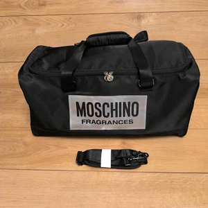 Moschino Fragrances Reisetasche Reisetasche schwarz Fitnessstudio Urlaub - Bild 1 von 9