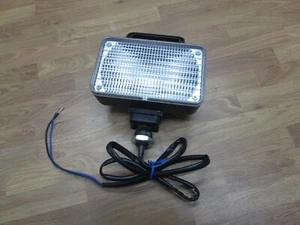 RECTANGULAR TRACTOR / PLANT WORK LAMP 12V - Picture 1 of 3