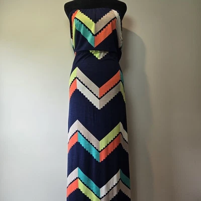 Trixxi Strapless Geometric Print Lpng Maxi Dress Small - Image 1 of 4