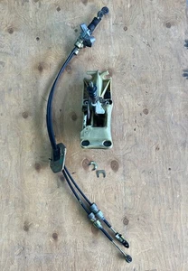 02-06 Nissan Sentra B15 SE-R SPEC V 6 Speed Manual Shifter Assembly & Cables OEM - Picture 1 of 12