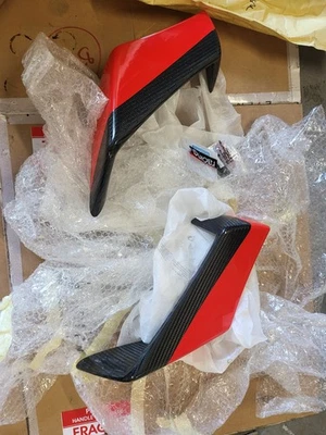 APRILIA RSV4 LE 2010-2020 OEM NUEVO PAR DE WINGLETS DE CARBONO NO COPIAS Foto 1 de 4