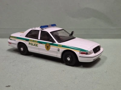 IXO FORD CROWN VICTORIA MIAMI DADE POLICE SCALA 1:43 - Immagine 1 di 4