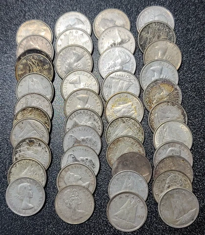 ☆1 Coin from Lot☆ Circulated Canada 10 Cents 80% Silver-Random Date Cover