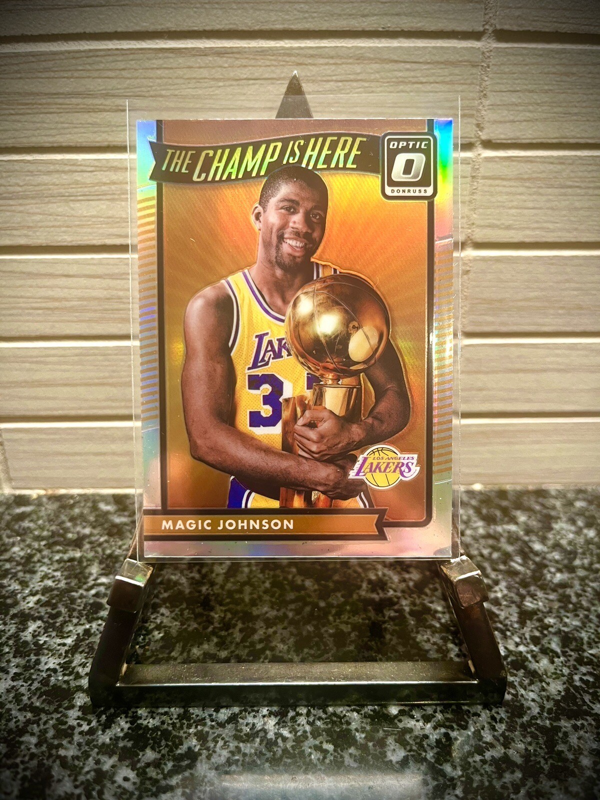 2016-17 Donruss Optic MAGIC JOHNSON The Champ Is Here Insert Holo Prizm #15