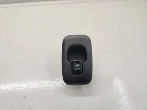 Interruttore lunotto posteriore VOLVO XC90 2006 30658696 - Foto 1 di 4