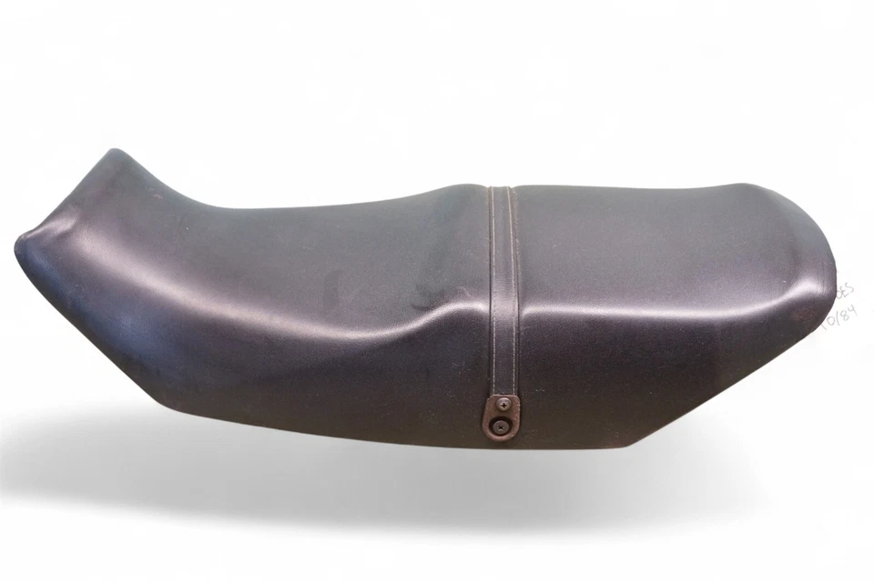 SUZUKI 85 GS700E GS 700 E SEAT OEM GS700ES S66 *AHS4 - Image 1 of 4