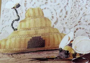 Sheepish Design BEES KNEES Cross Stitch Chart 75th EXEMPLARY 3D PATTERN HIVE BEE - Picture 1 of 5