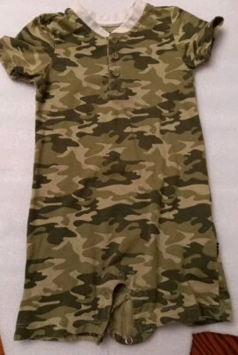 Lee Originals 24 Meses Infantil Camuflaje Entrepierna a Presión Una Pieza Usado en Excelente Condición Foto 1 de 4