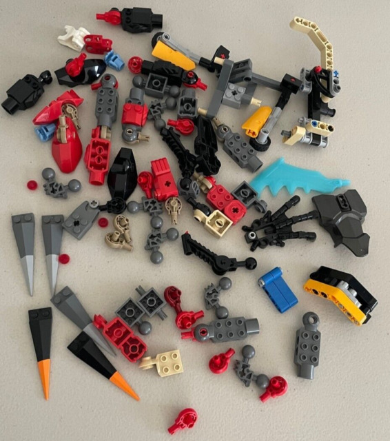 Huge Lego Technic Bionicle Lot Parts minifigures figures minecraft roblox  12b17